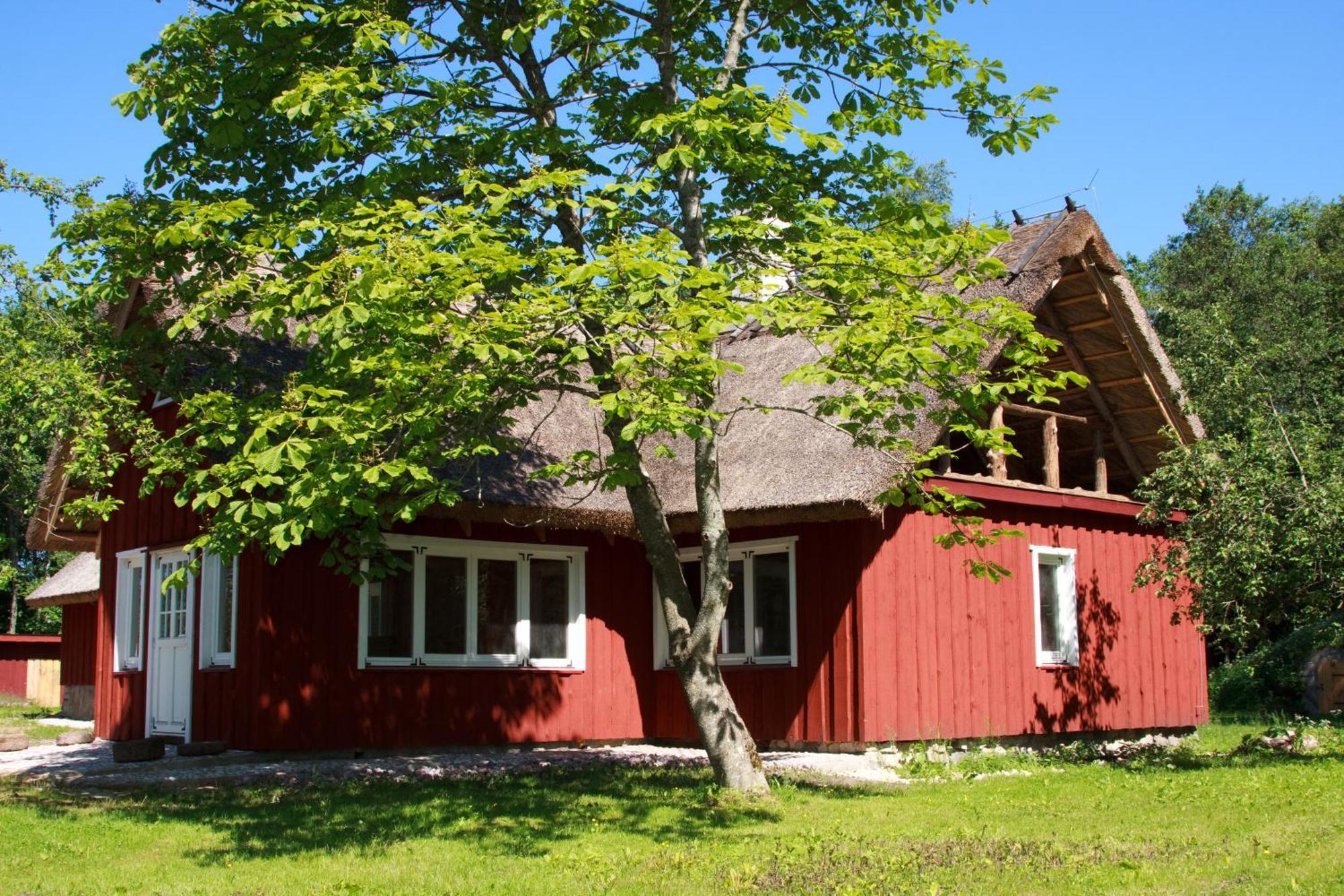 Laugu Holiday Resort Exterior photo